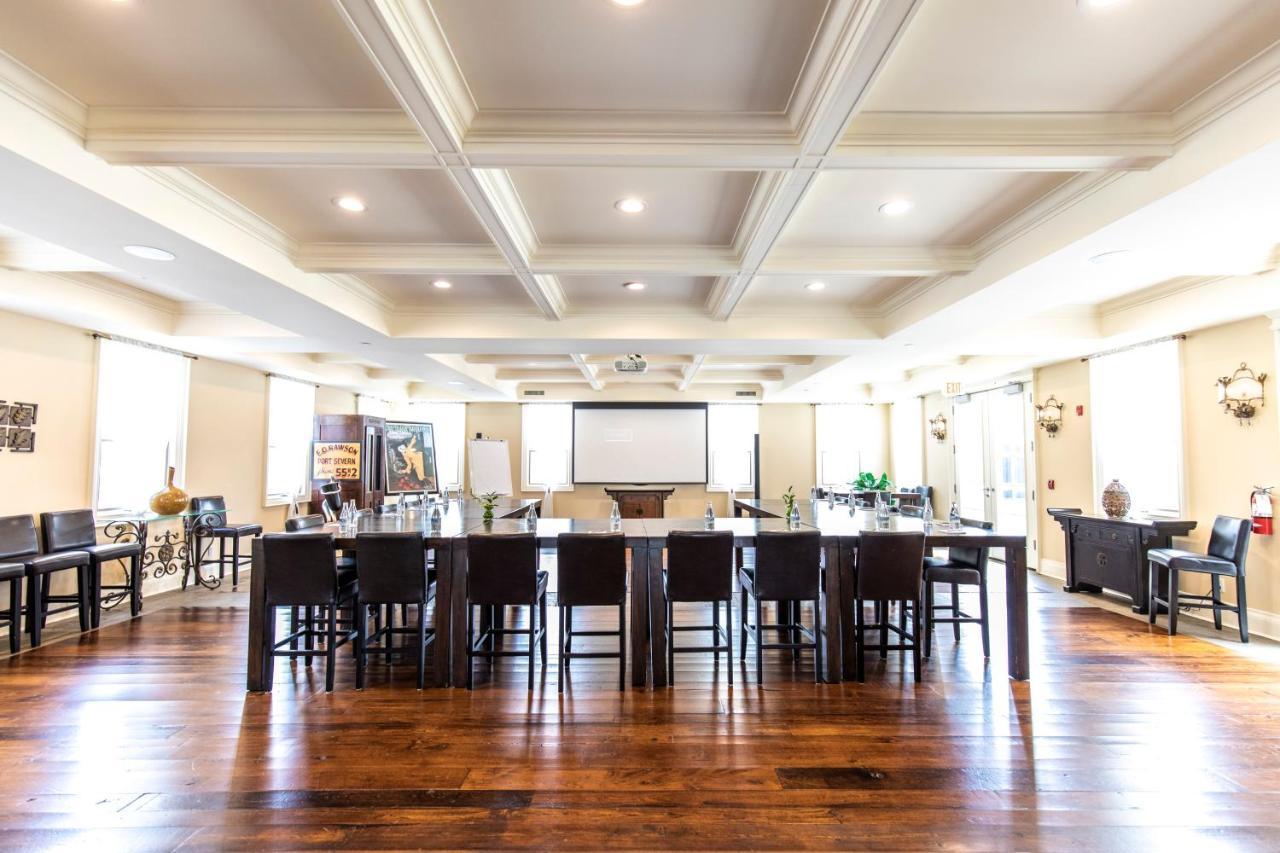 Rawley Resort, Spa & Marina Port Severn ภายนอก รูปภาพ